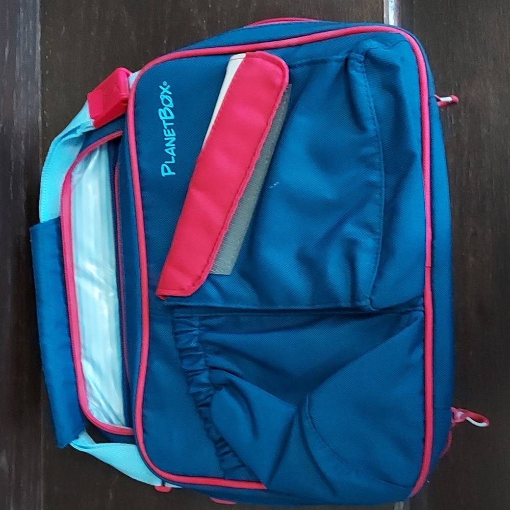 Planetbox Rover lunchbox and carry case